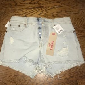 NWT Levi’s Jean Shorts Size 26. Brand New!!!